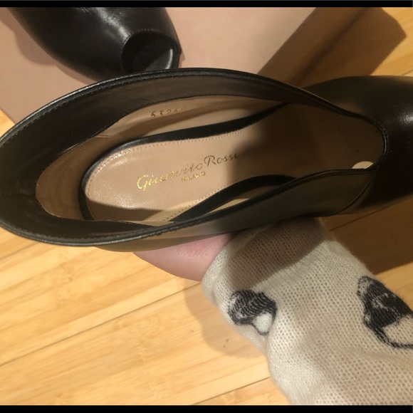 Gianvito Rossi “Vamp” Black Leather Bootie - Picture 3 of 6